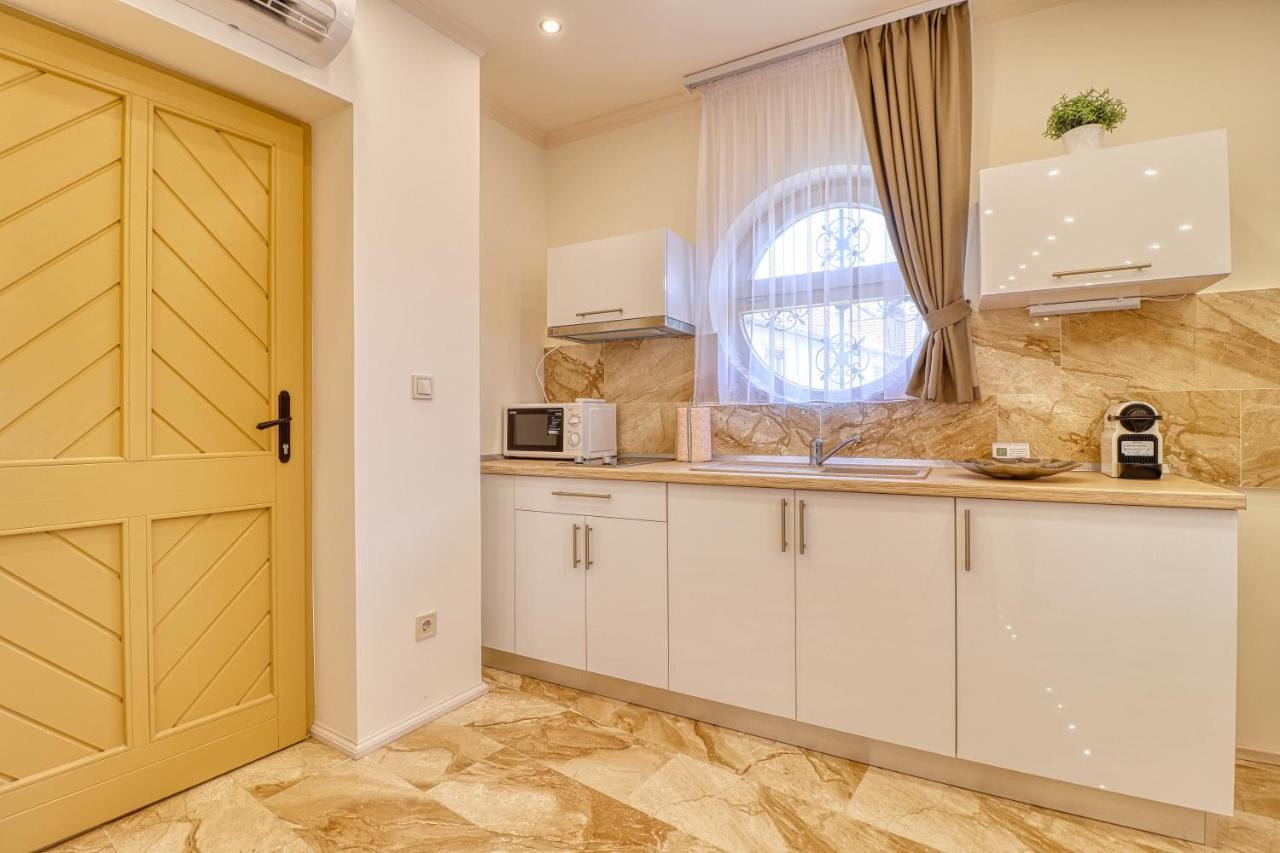 Manna Villa Еґер Екстер'єр фото