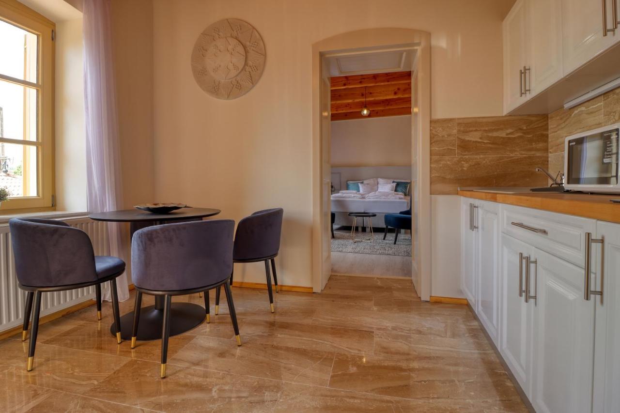 Manna Villa Еґер Екстер'єр фото
