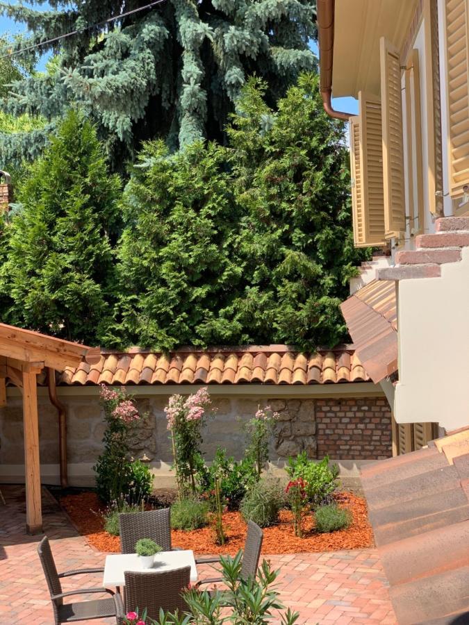 Manna Villa Еґер Екстер'єр фото