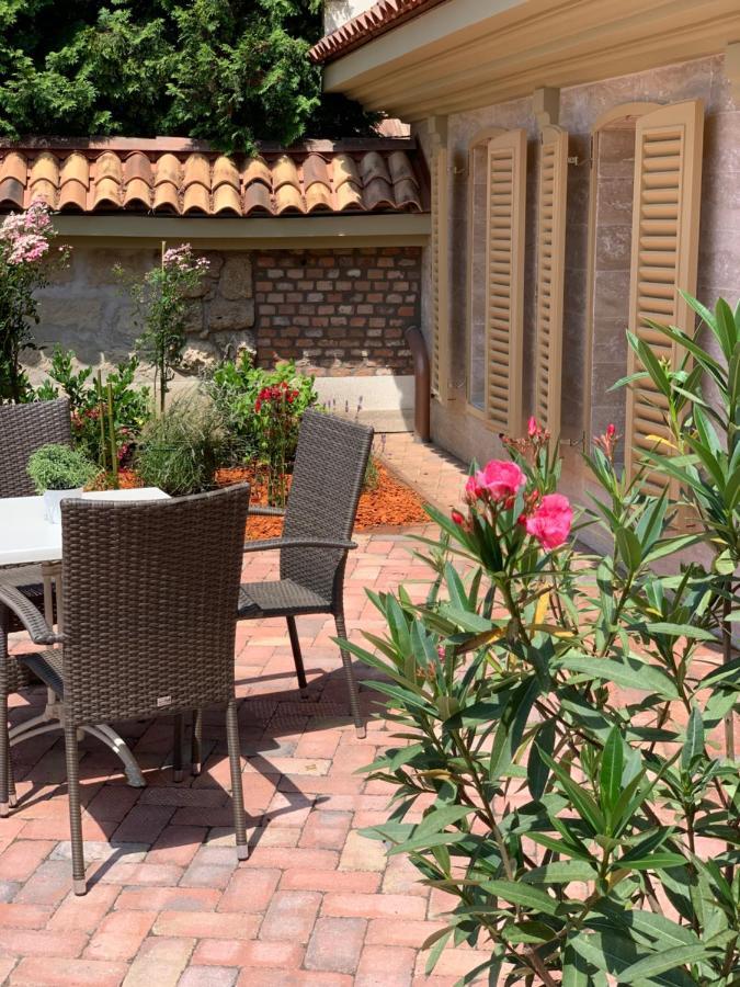 Manna Villa Еґер Екстер'єр фото